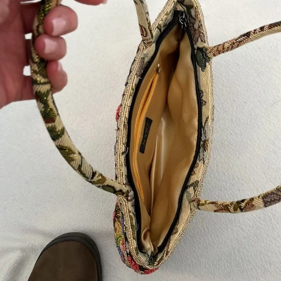 Sparkly evening or dress up bag. - Picture 3 of 5